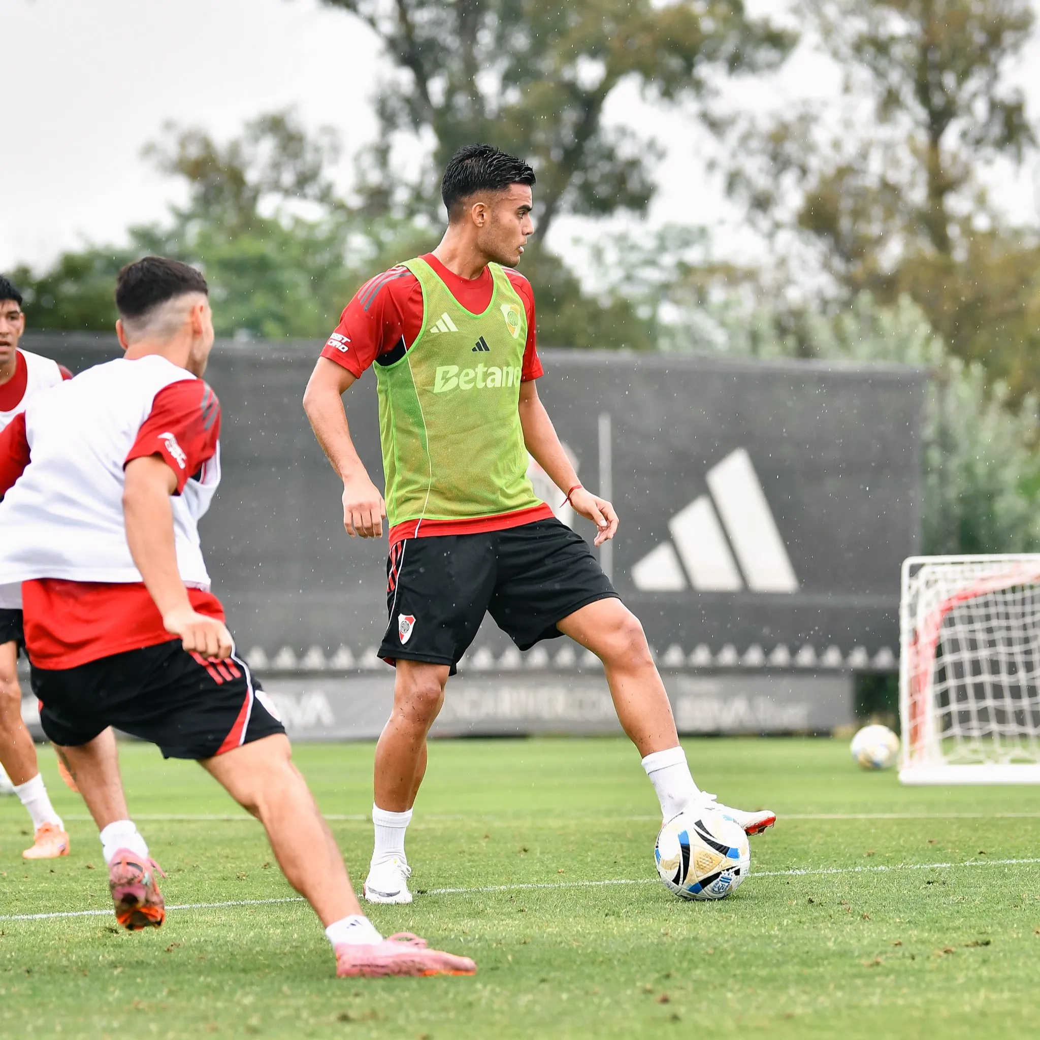 Fausto Vera se entrenó en River. (Foto: Prensa River).