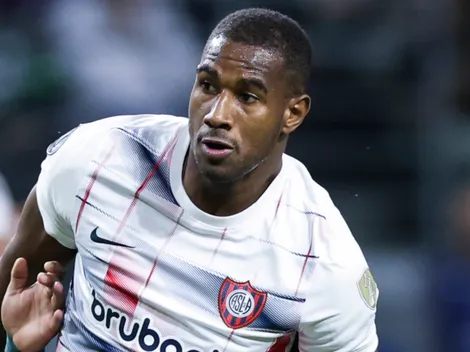 Los posteos de Jhohan Romaña que le sumaron suspenso a su trabada llegada a River desde San Lorenzo