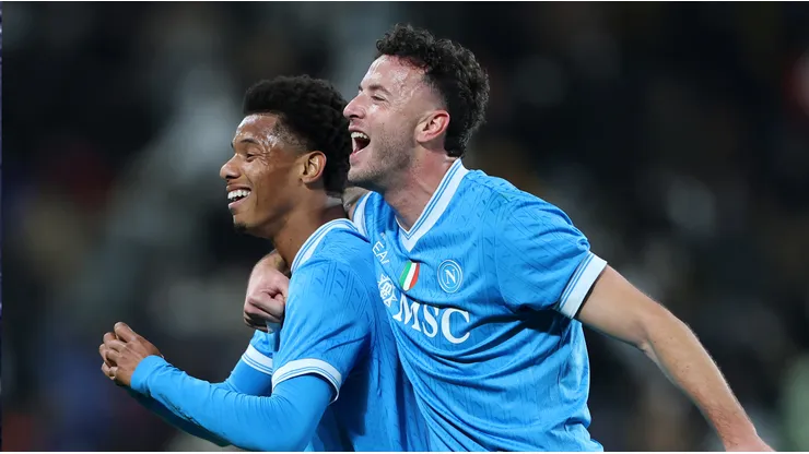 Con un doblete de Neres, Napoli se consagró campeón de la Supercopa italiana.