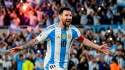 Lionel Messi celebra uno gol con la Selección Argentina.