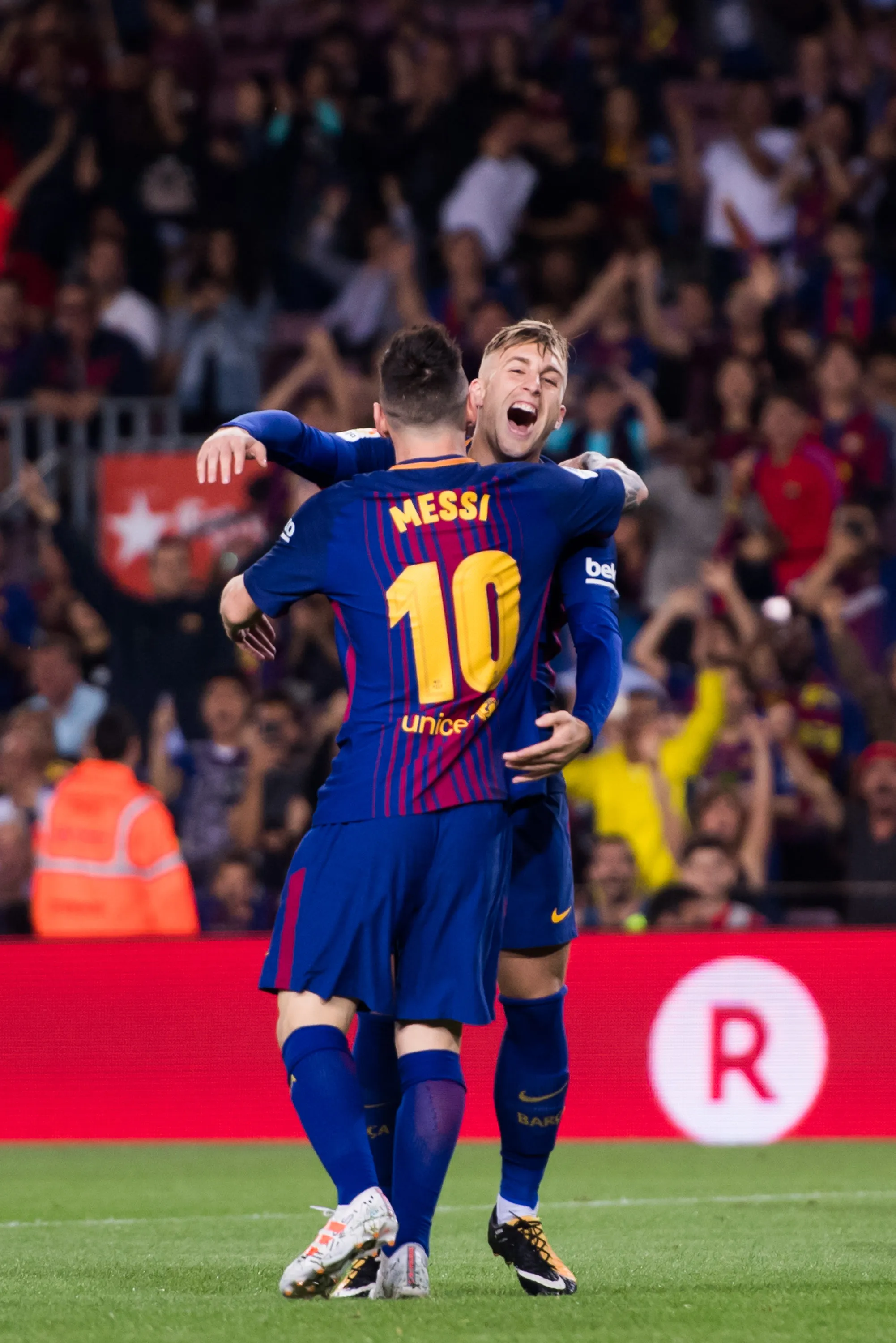 Gerard Deulofeu junto a Messi en Barcelona. (Getty Images)
