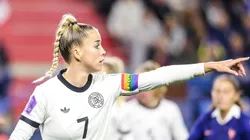 La jugadora de Bayern Munich y la Selección de Alemania tuvo que reponerse de dos duras lesiones de ligamentos.