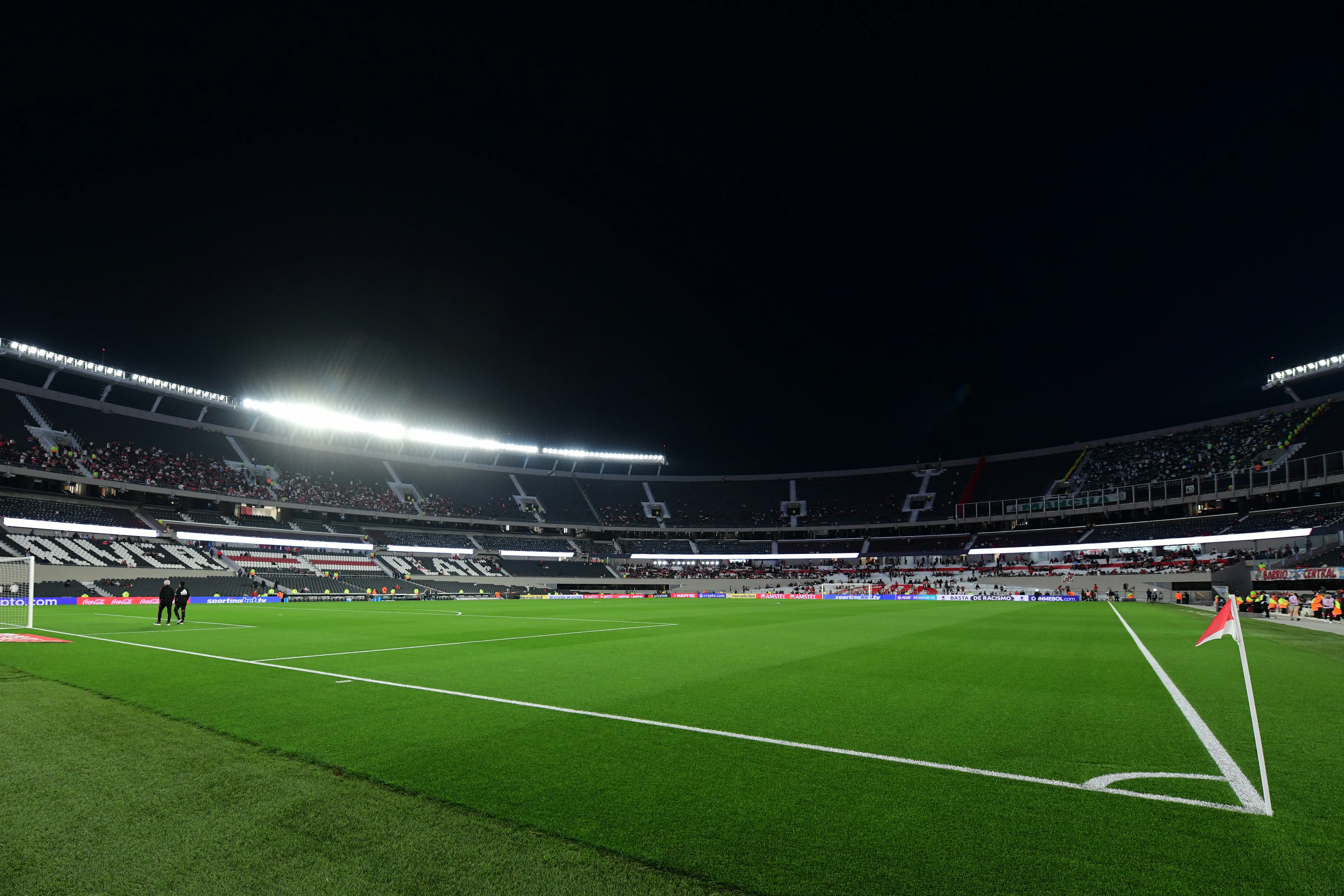 Se vienen cambios importantes en la cancha de River. (Foto: Getty).