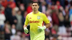 Emiliano Martínez fue el foco de las críticas de los medios de comunicación de Inglaterra tras la derrota del Aston Villa 4 a 1 con el Arsenal.