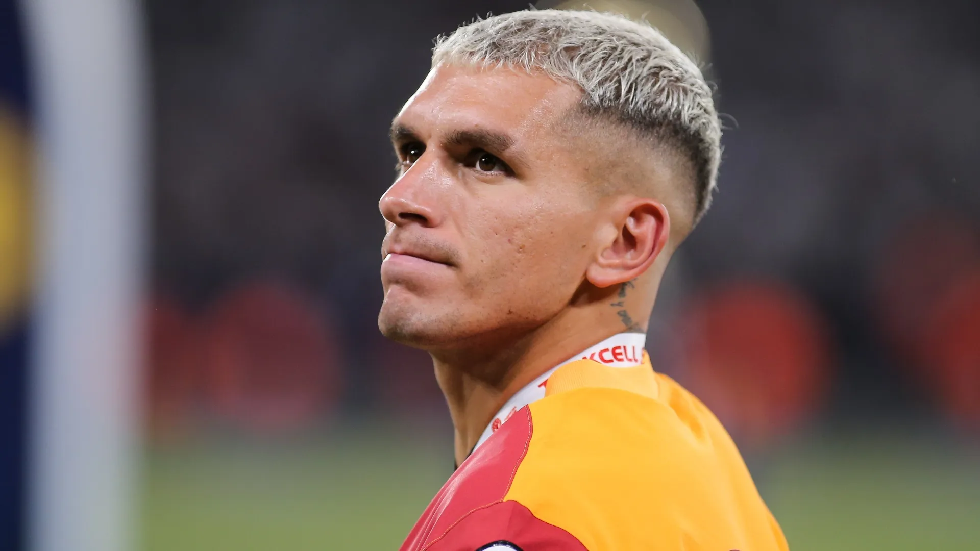 Lucas Torreira, mediocampista uruguayo que sueña con jugar en Boca.