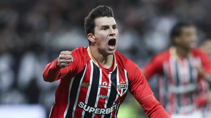 El equipo brasileño se quedó con el 60 por ciento de la ficha del chileno.