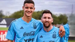 Valentin Carboni y Lionel Messi en la Selección Argentina.