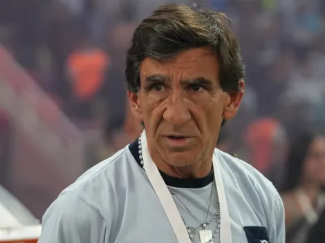 Costas quiere sumar un lateral derecho tras los arribos de Carboni y Miljevic