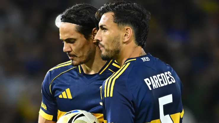 Edinson Cavani y Leandro Paredes.