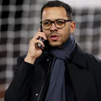 Liam Rosenior decidió marginar a uno de los argentinos de Chelsea antes de su debut oficial como DT