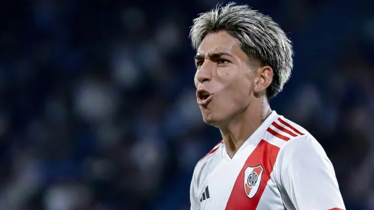 Maher Carrizo, con la camiseta de River.