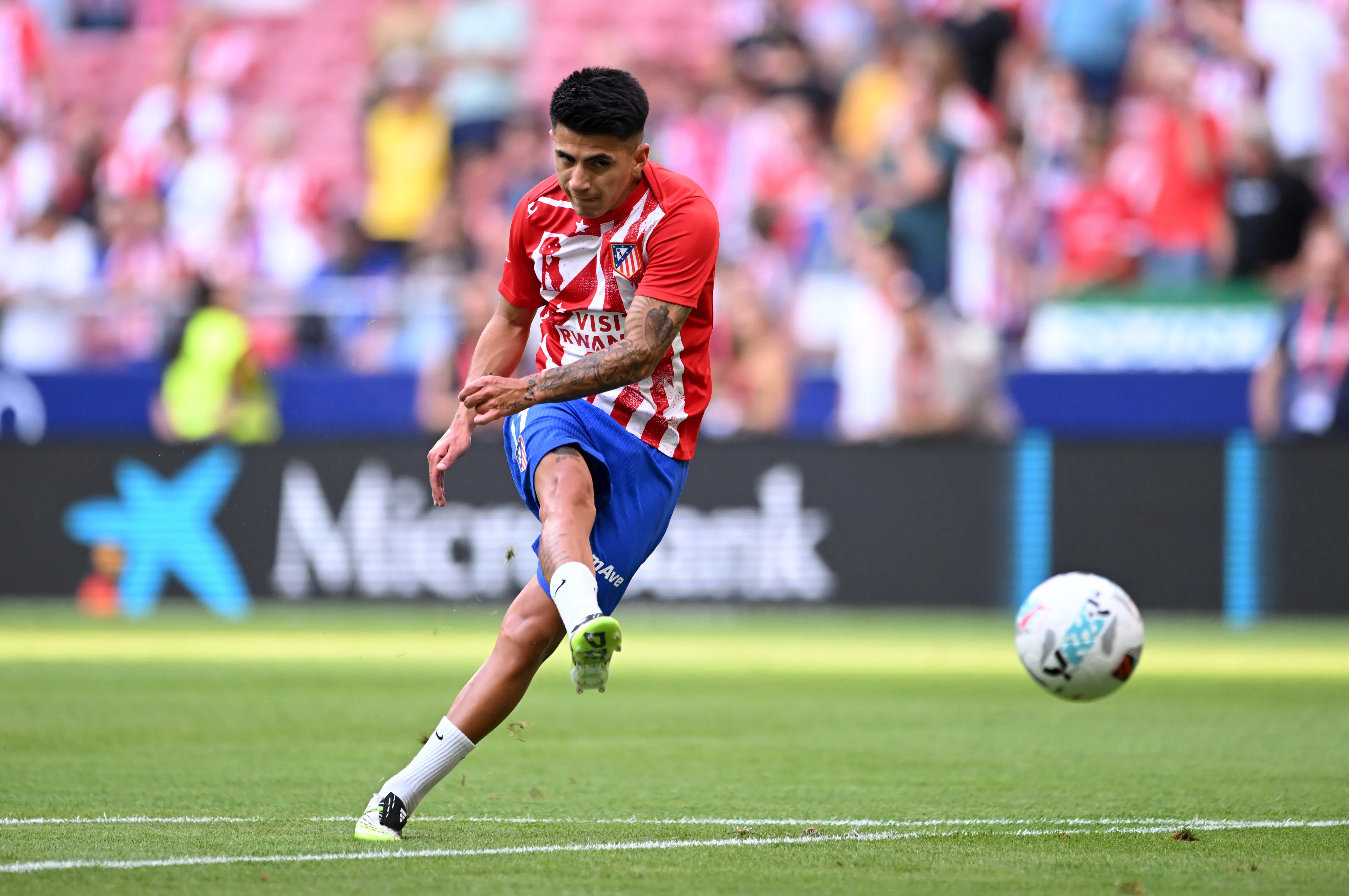 Thiago Almada solo fue titular en 5 partidos desde que llegó al Atlético, nunca por Champions League. (Getty).