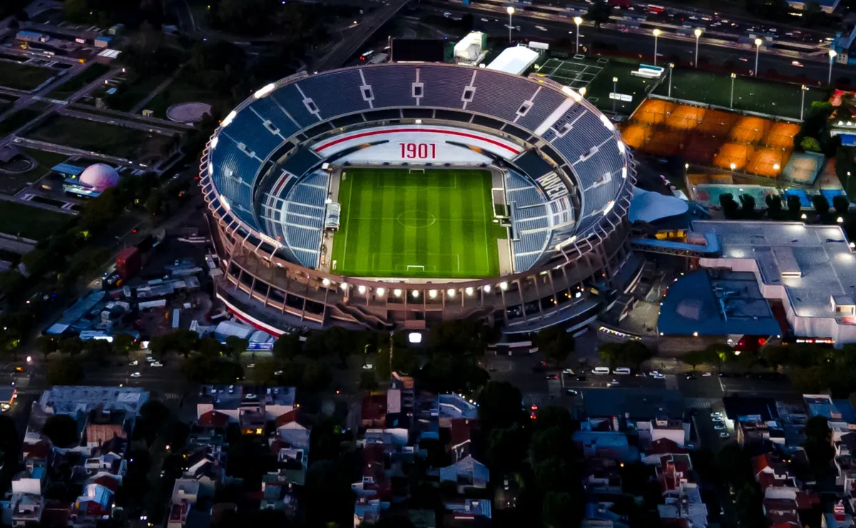 Con la nueva capacidad, qué lugar ocupará el Monumental de River entre ...