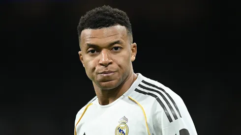 El delantero francés viajó a Arabia, pero su presencia no está confirmada.