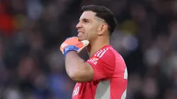 El arquero argentino tuvo que ser reemplazado por lesión en el último duelo de Premier League ante Crystal Palace.