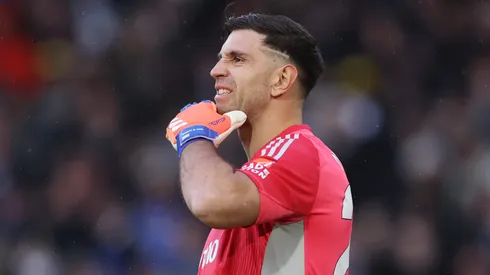 El arquero argentino tuvo que ser reemplazado por lesión en el último duelo de Premier League ante Crystal Palace.