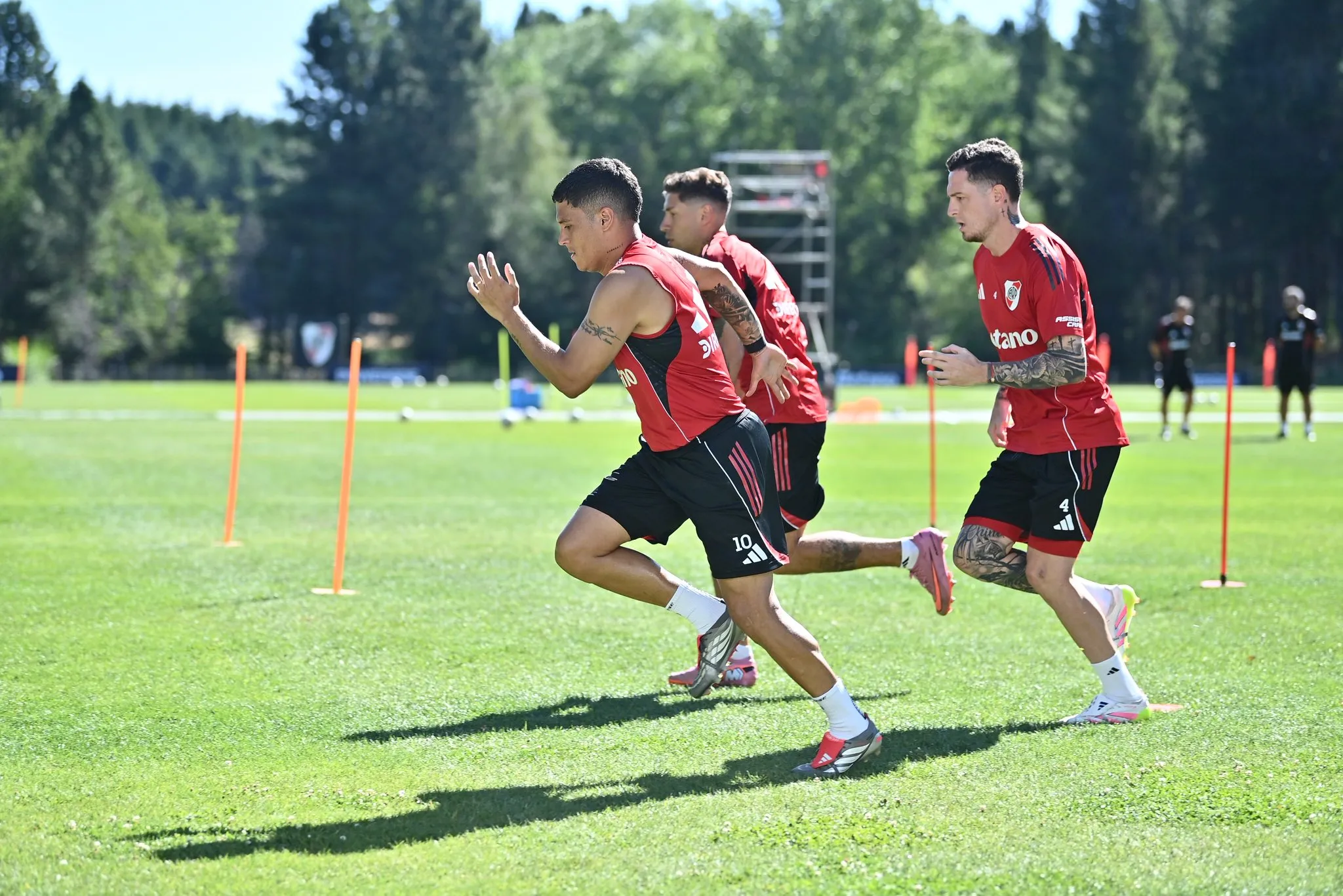 River continúa de pretemporada mientras busca completar su plantel.