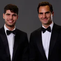 Una leyenda del tenis sueña con ver a Roger Federer entrenando a Carlos Alcaraz: “Sería perfecto”