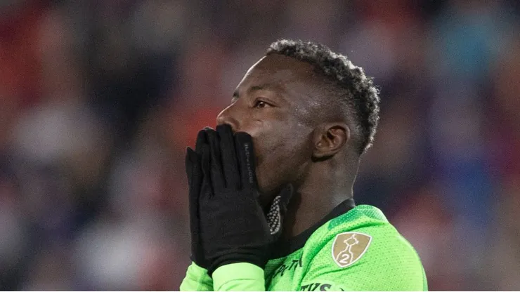 El colombiano todavía no pudo incorporarse a Boca.