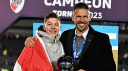 Bastian Demichelis junto a su padre Martín.