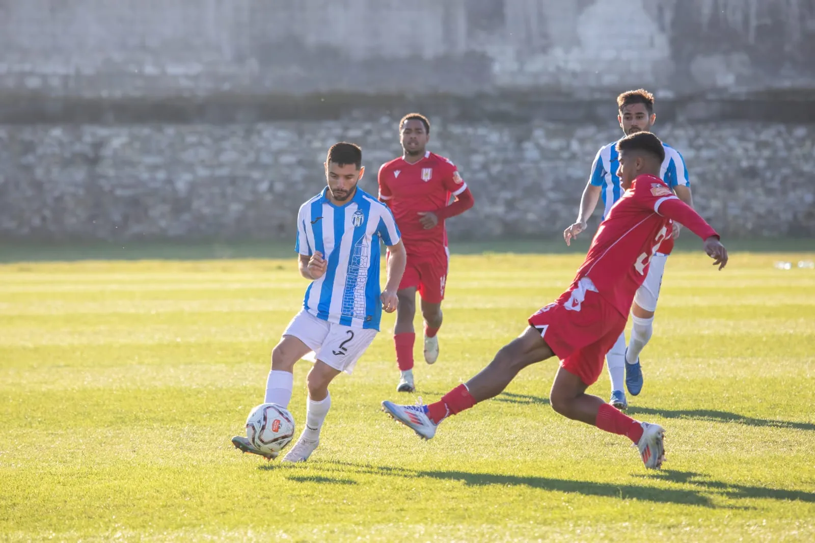 Luciano Vera en acción en KF Tirana. (Foto: Luciano Vera).
