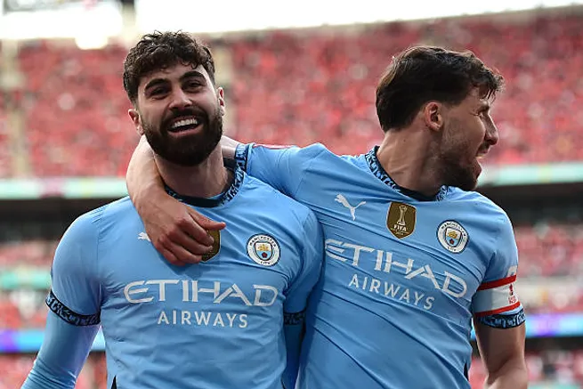 Las lesiones de Ruben Dias y Josko Gvardiol obligan al Manchester City a apurarse en el mercado.