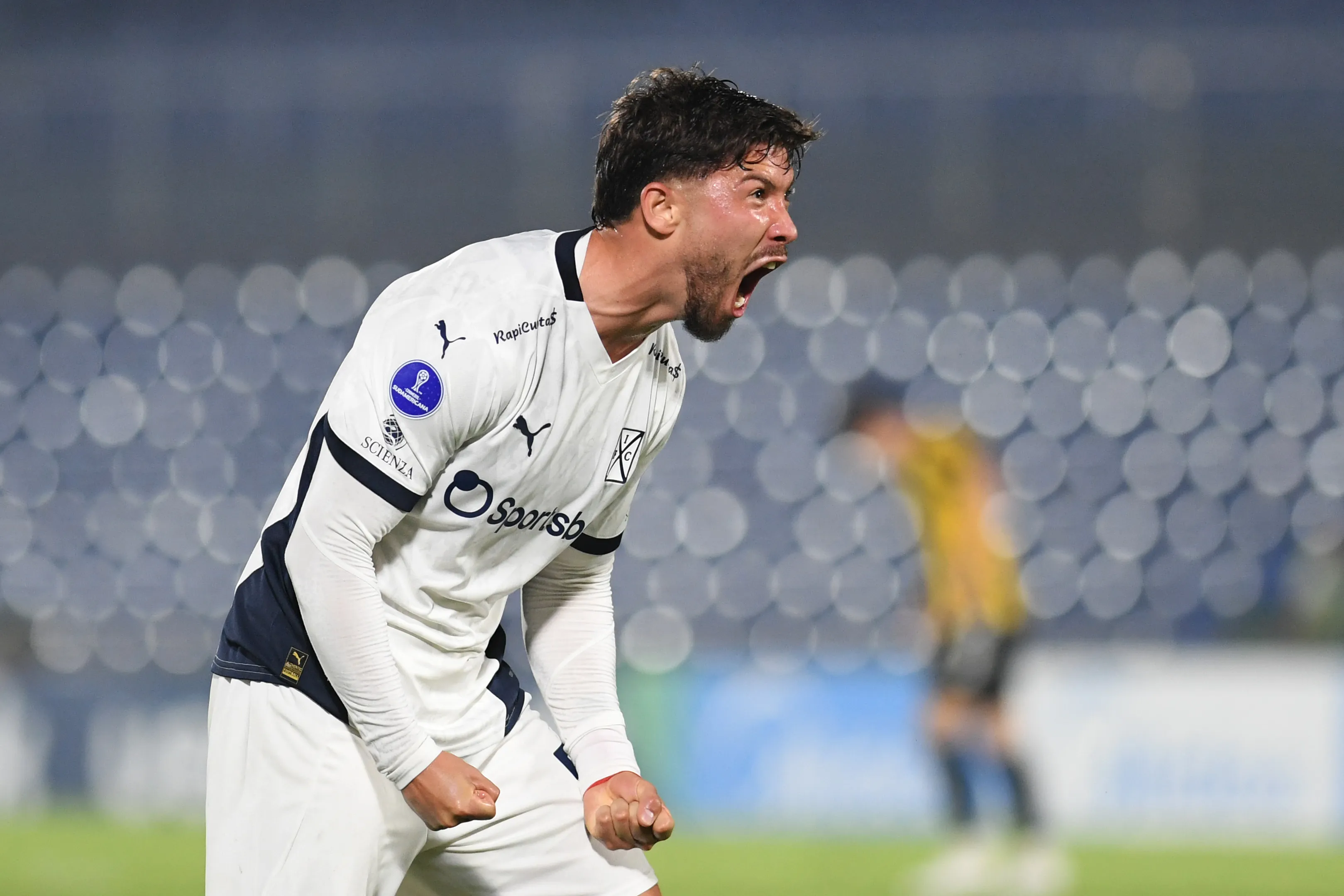 Felipe Loyola, durante su estadía en Independiente. (Getty Images)