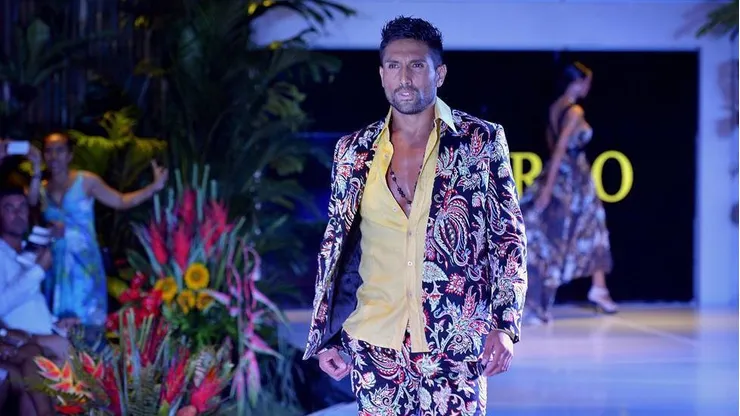 Modelo, luchador, celebrity pero con pasado en San Lorenzo y Boca: la peculiar vida de Gastón Castaño en Bali