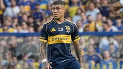 Ayrton Costa fue criticado por los hinchas de Boca.
