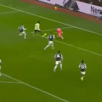 El error de Dibu Martínez en el gol de Everton que aleja al Aston Villa de Arsenal