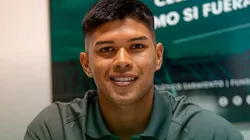 Alexis González firmó su vínculo con el elenco de Junín.