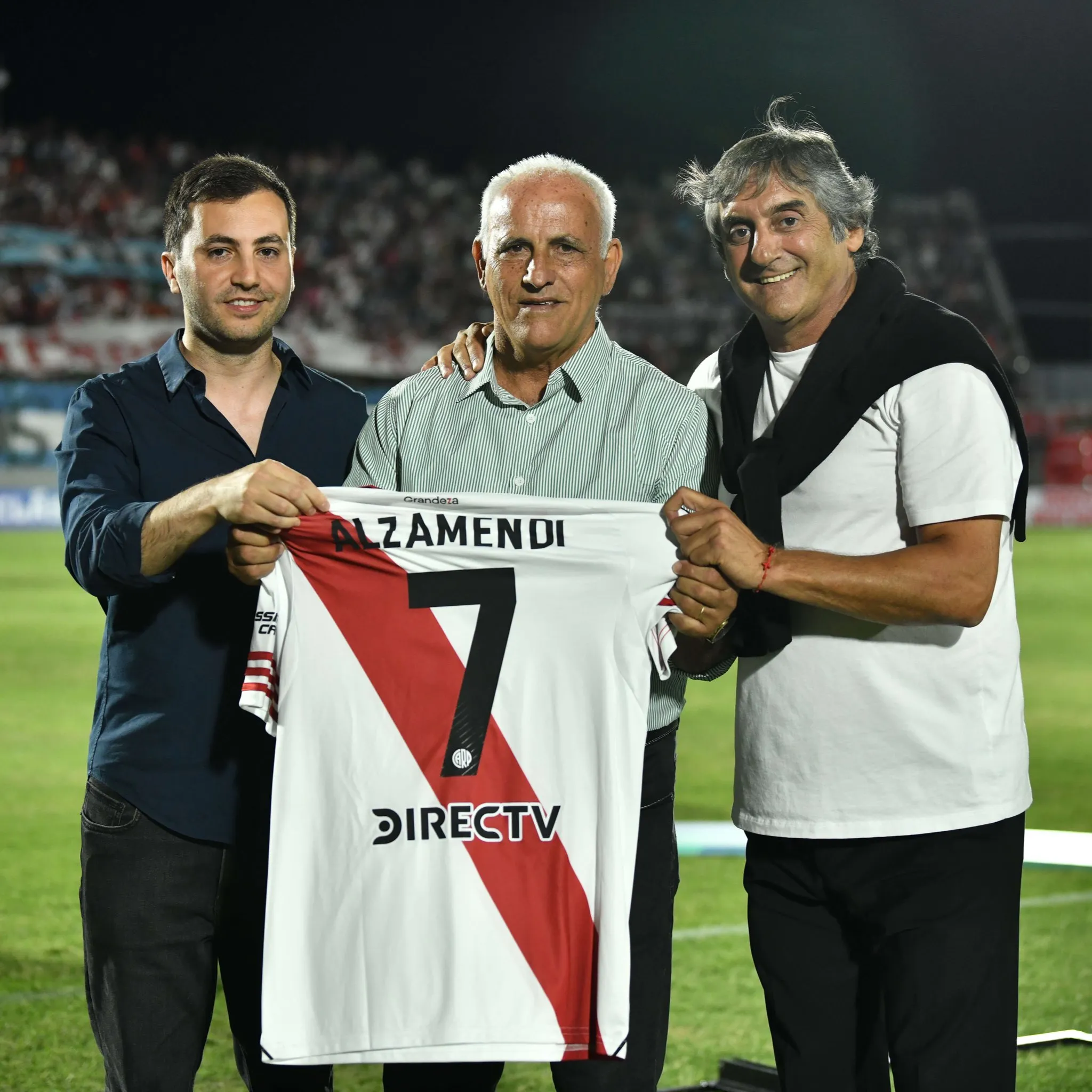 Di Carlo, Alzamendi y Francescoli. (Foto: Prensa River).