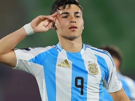 El goleador argentino que cambió de equipo en Europa y busca minutos a seis meses del Mundial 2026