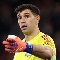 En Italia aseguran que Inter de Milán ya contactó a Dibu Martínez para su fichaje