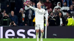 Franco Mastantuono festejando su gol.