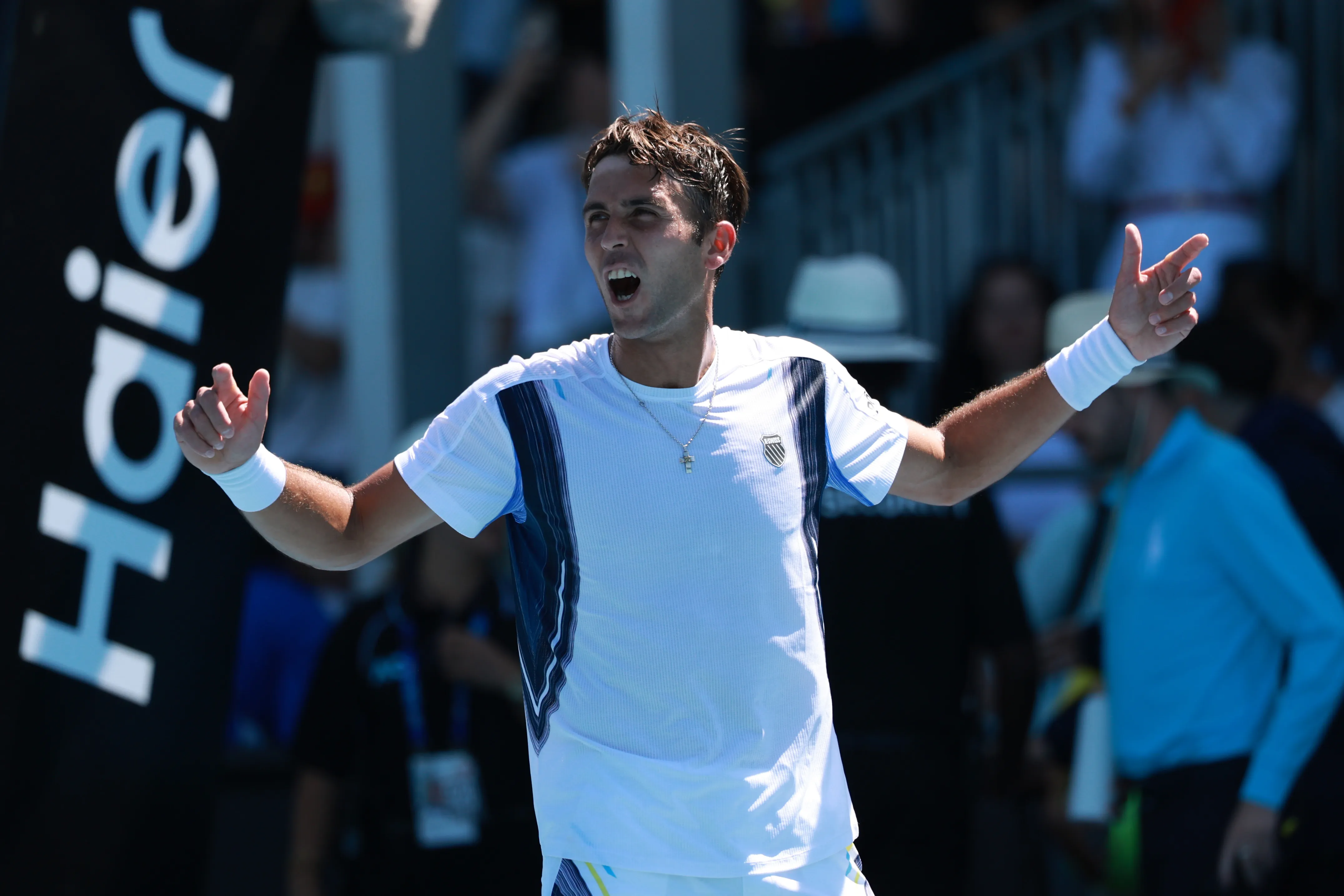 Etcheverry celebró y cantó junto al público argentino que lo hizo sentir local. (Foto: Getty).