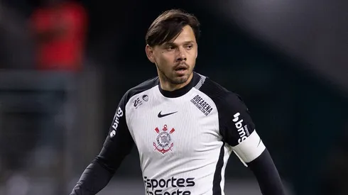 Boca ya inició contactos con el mediapunta paraguayo de último paso por Corinthians.
