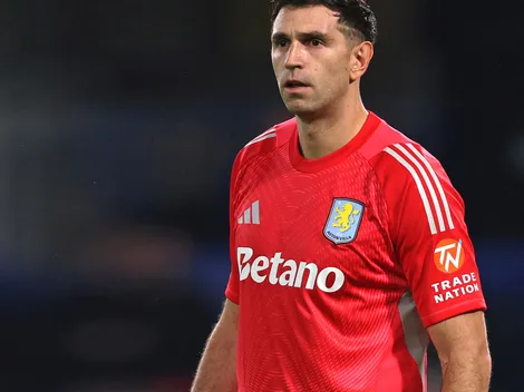 En Inglaterra piden por la salida de Dibu Martínez del Aston Villa: “Es el momento”