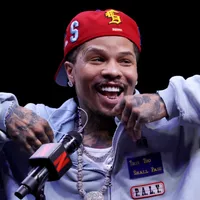 Fue mimado de Mayweather, lo compararon con Mike Tyson y ahora le sacaron su título mundial por estar prófugo de la Justicia