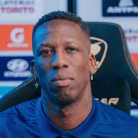 El mal momento que le tocó vivir en Alianza Lima a Luis Advíncula, tras su salida de Boca: invasión de barras y agresión