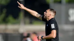 Gustavo Benítez, entrenador de Deportivo Riestra.