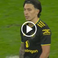 El gol en contra de Lisandro Martínez para el 1 a 0 de Arsenal contra Manchester United por la Premier League