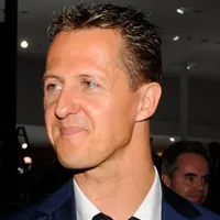 En silla de ruedas y con cuidados las 24 horas, así pasa sus días Michael Schumacher entre España y Suiza