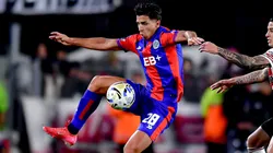 Alexis Cuello viene de anotar un doblete en la derrota por 3-2 del Ciclón ante Lanús en la primera fecha del Apertura 2026.