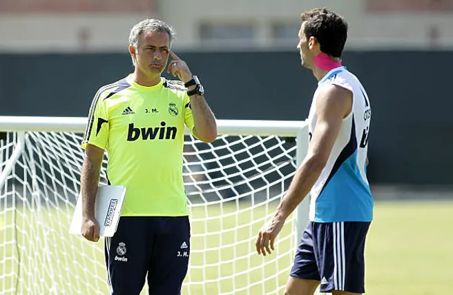 Mourinho dirigió a Arbeloa en Real Madrid.