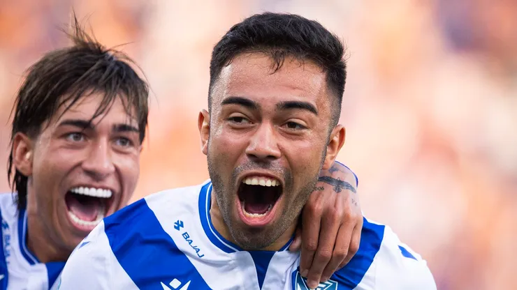 El lateral derecho celebra el tanto de Vélez para ganarle a Talleres.