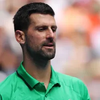 Un Djokovic al borde del K.O se metió en semis del Abierto de Australia por el retiro de Musetti