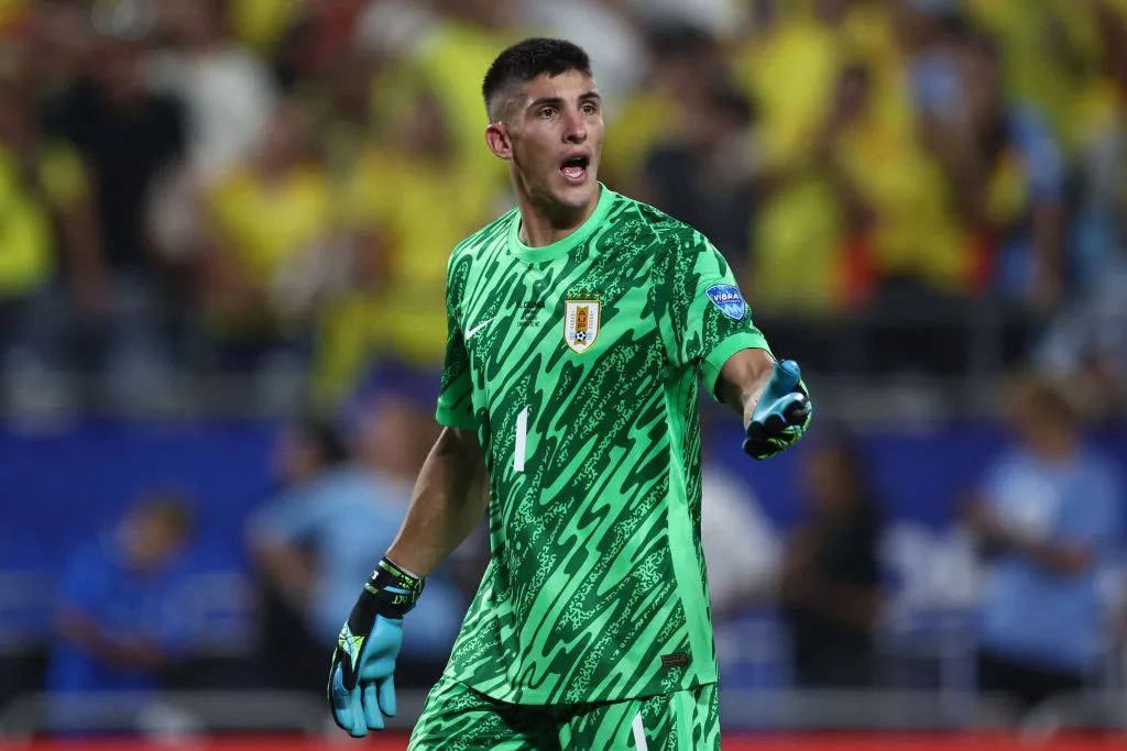 Sergio Rochet criticó las formas de Dibu Martínez. (Getty)