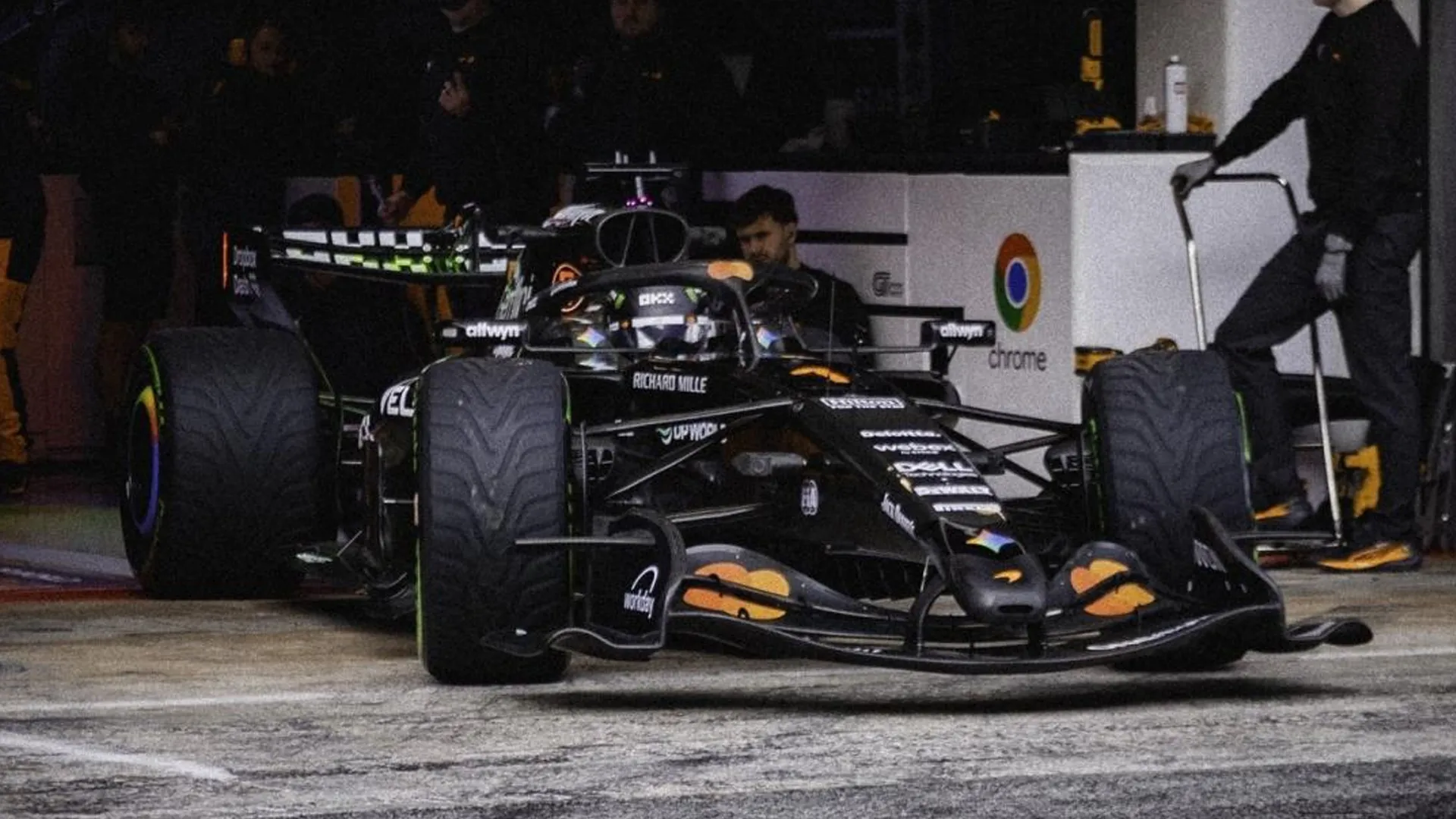 Norris dio sus primeros giros en el MCL40, el auto de McLaren para el 2026.