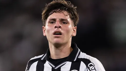 El ex Vélez es objeto de una demanda ante FIFA contra Botafogo.